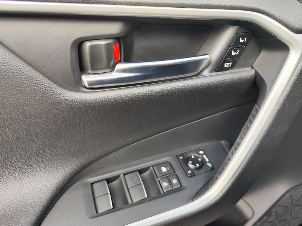 Toyota RAV4 SUV / Terénní 2,5 l 163 kw