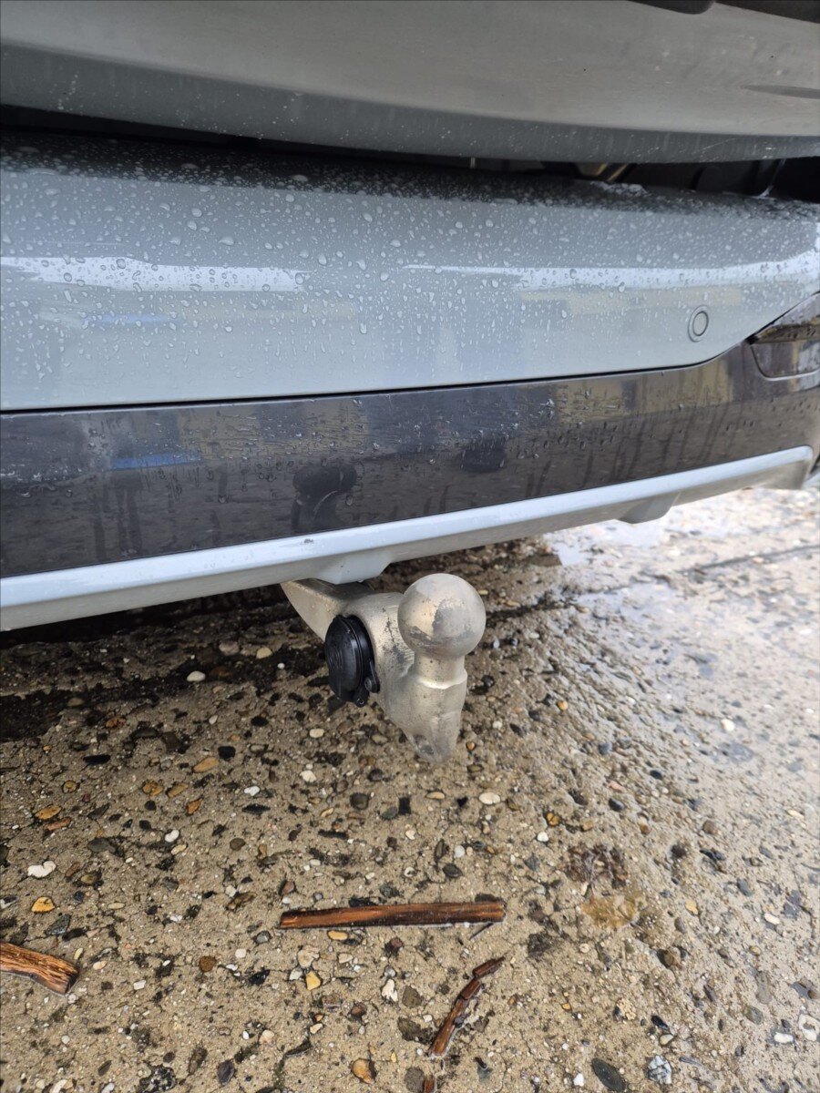 BMW X7 SUV / Terénní 3,0 l 250 kw