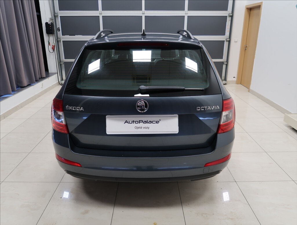 Škoda Octavia Kombi 2,0 l 110 kw