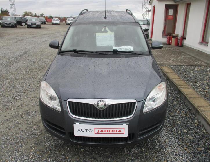 Škoda Roomster 2