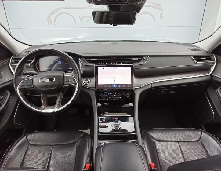 Jeep Grand Cherokee 20