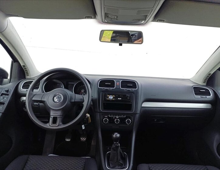Volkswagen Golf Hatchback 1,6 l 77 kw