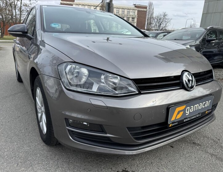 Volkswagen Golf Hatchback 1,2 l 63 kw