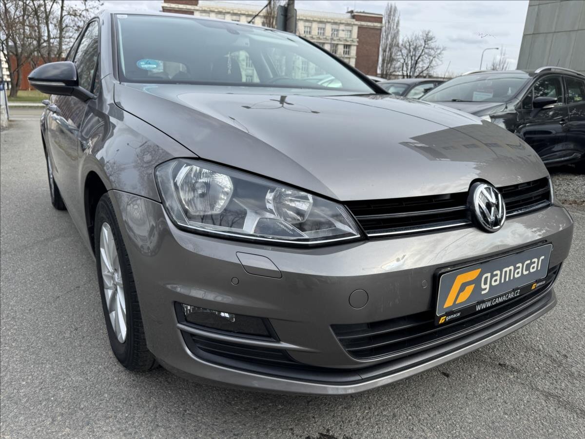 Volkswagen Golf Hatchback 1,2 l 63 kw