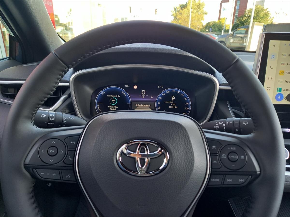 Toyota Corolla Cross SUV 1,8 l 70 kw