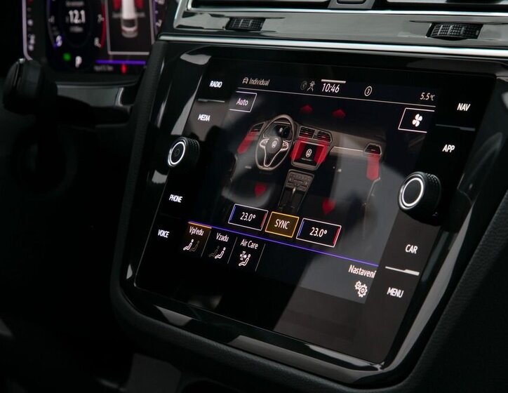 Volkswagen Tiguan SUV 2,0 l 235 kw