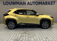 Toyota Yaris Cross 16