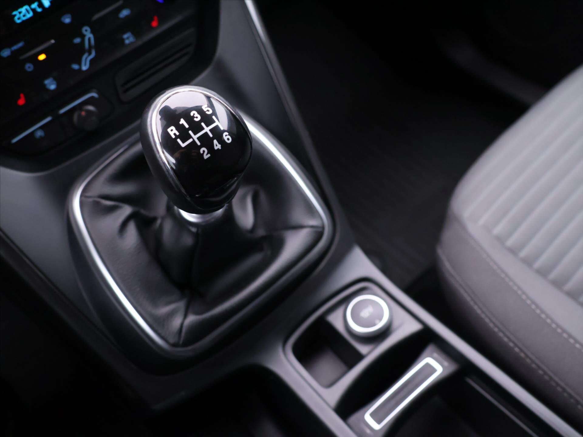 Ford Grand C-MAX Kombi 1,5 l 110 kw