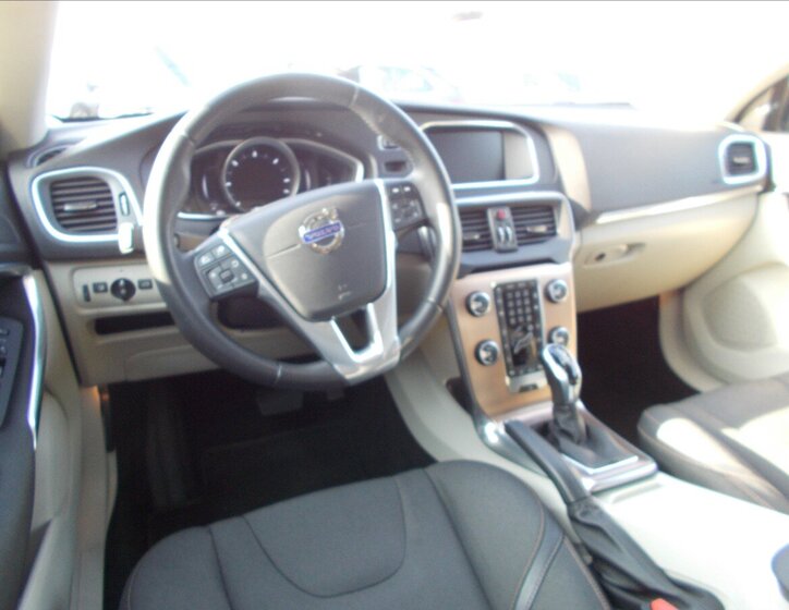 Volvo V40 Hatchback 2,0 l 88 kw