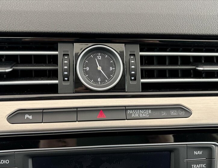 Volkswagen Passat Sedan / Limuzína 2,0 l 140 kw