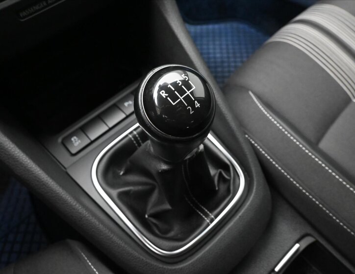 Volkswagen Golf Kombi 1,6 l 77 kw