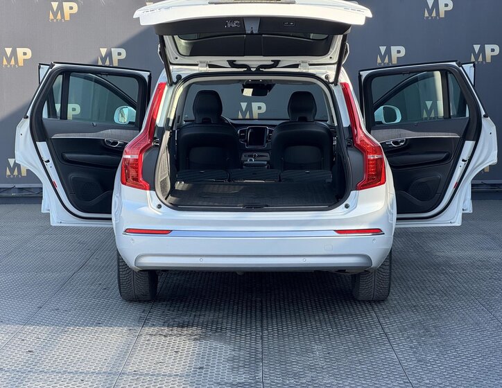 Volvo XC90 SUV / Terénní 2,0 l 173 kw