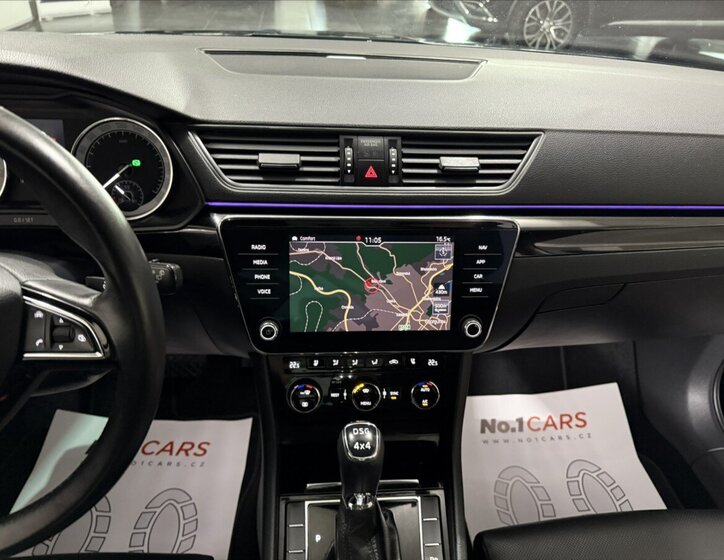 Škoda Superb Sedan / Limuzína 2,0 l 206 kw