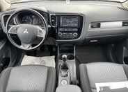 Mitsubishi Outlander SUV / Terénní 2,3 l 110 kw