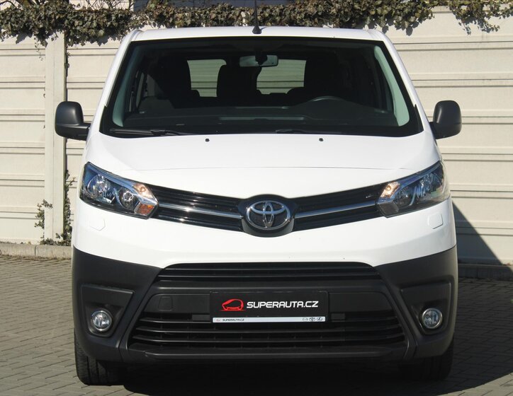 Toyota ProAce Kombi 2,0 l 106 kw