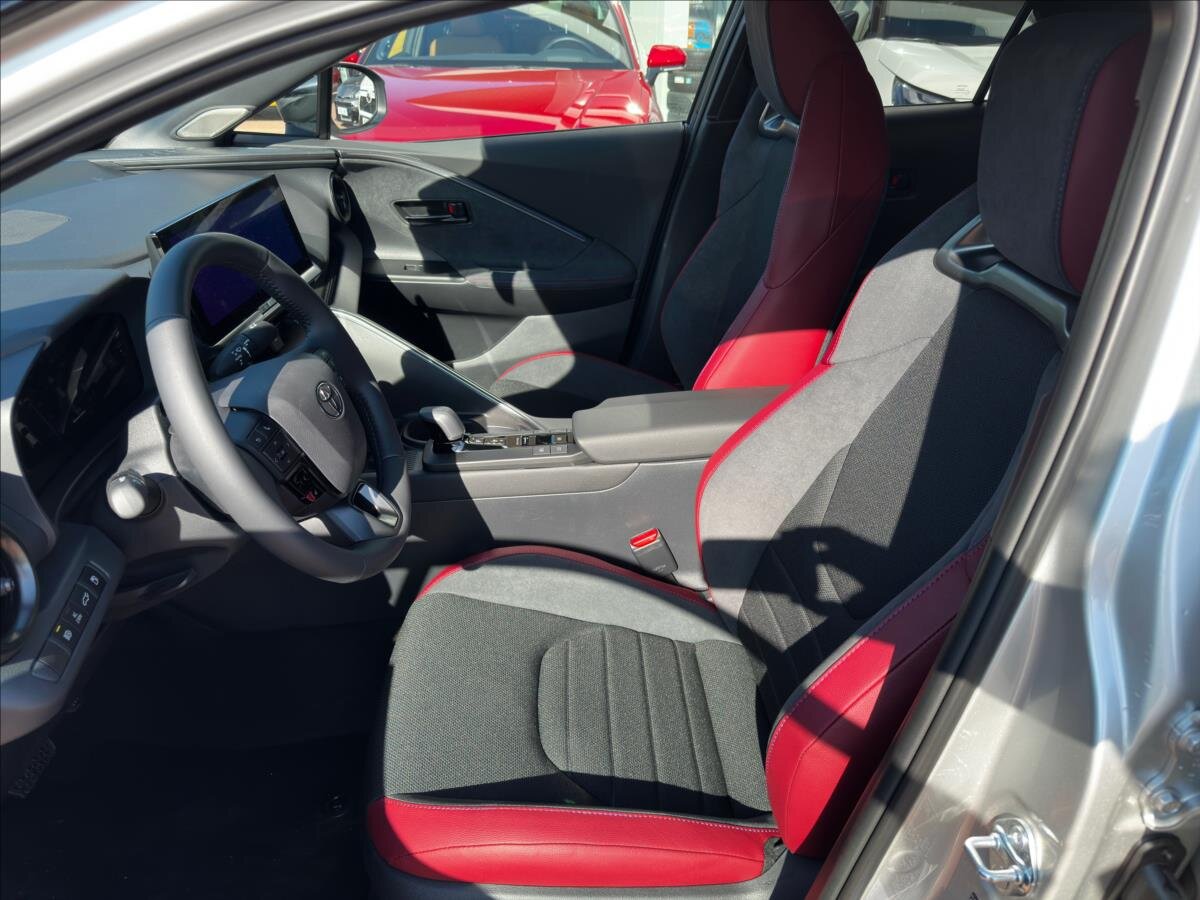 Toyota C-HR Hatchback 2,0 l 111 kw