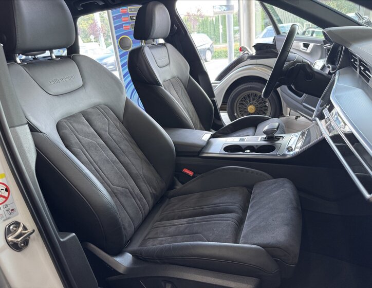 Audi A6 Allroad Kombi 3,0 l 210 kw
