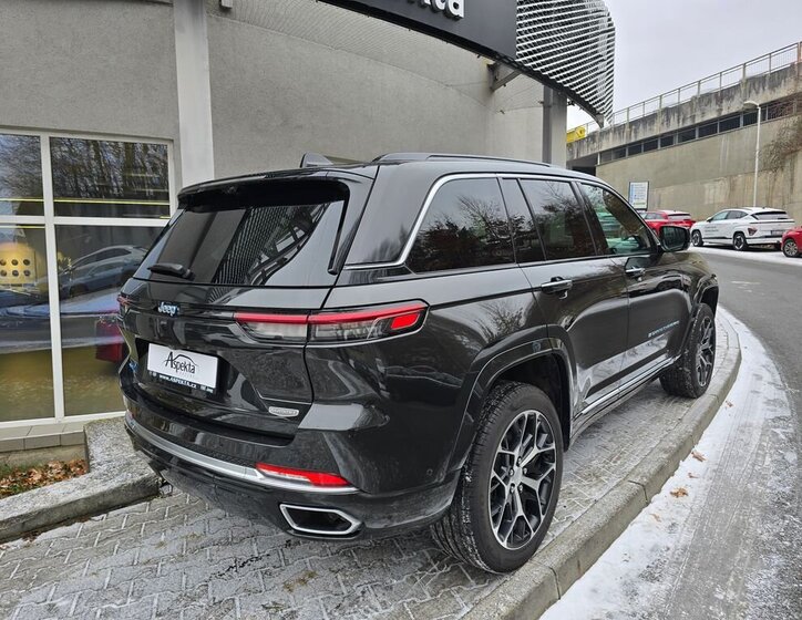 Jeep Grand Cherokee 5