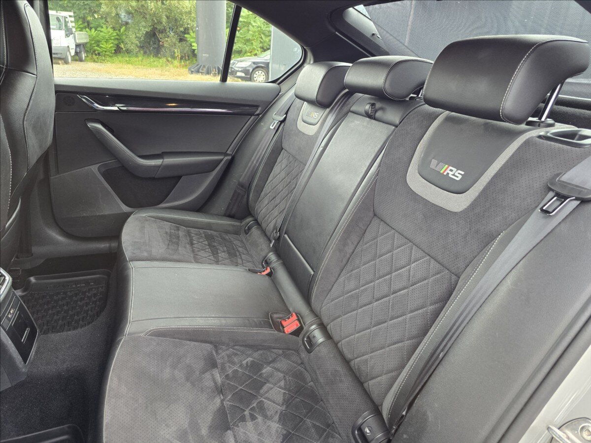 Škoda Octavia Sedan / Limuzína 2,0 l 135 kw