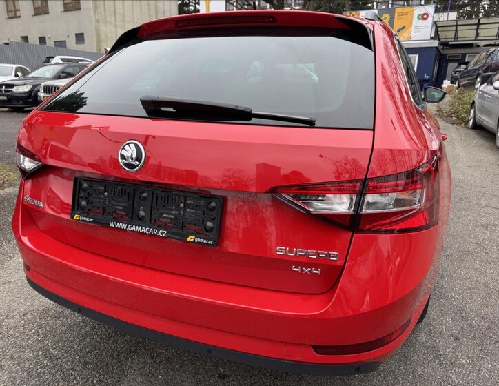Škoda Superb Kombi 2,0 l 110 kw