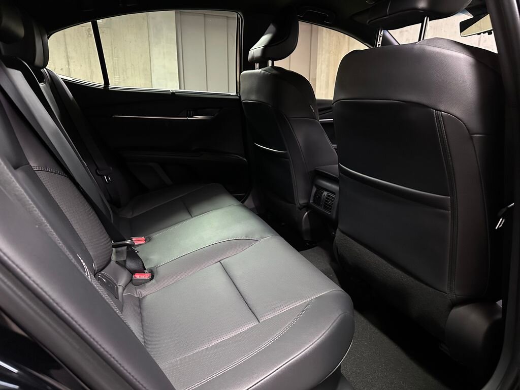 Toyota Camry Sedan / Limuzína 2,5 l 160 kw