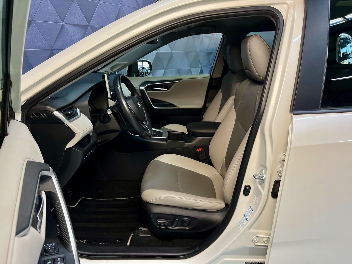 Toyota RAV4 SUV 2,5 l 163 kw