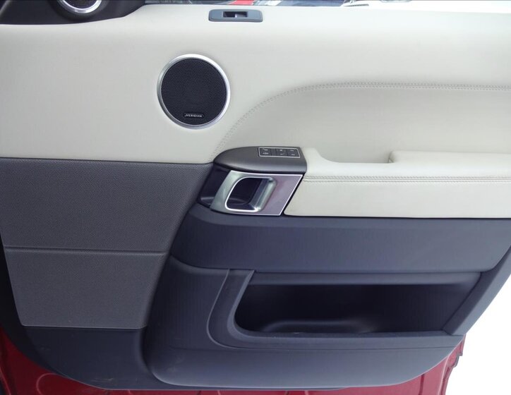 Land Rover Range Rover Sport SUV / Terénní 3,0 l 190 kw