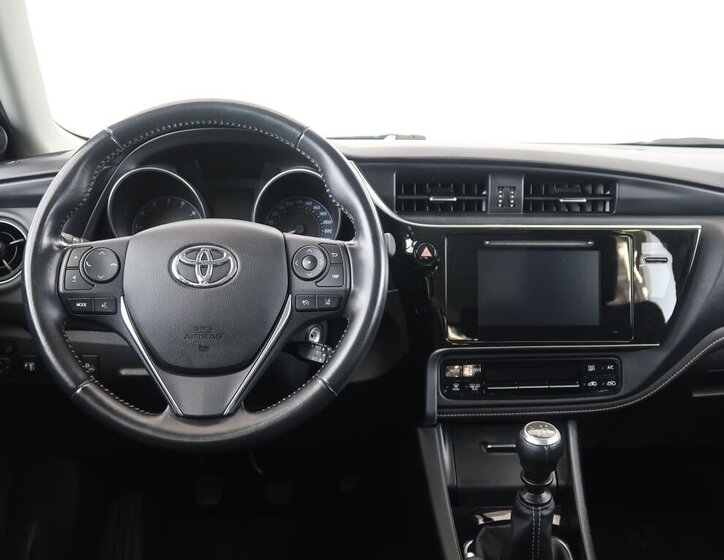 Toyota Auris Kombi 1,6 l 97 kw