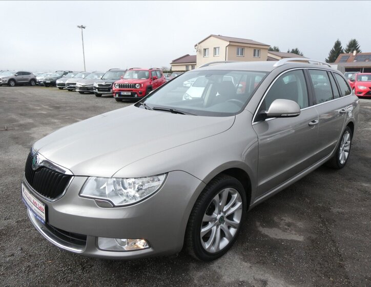 Škoda Superb Kombi 1,4 l 92 kw