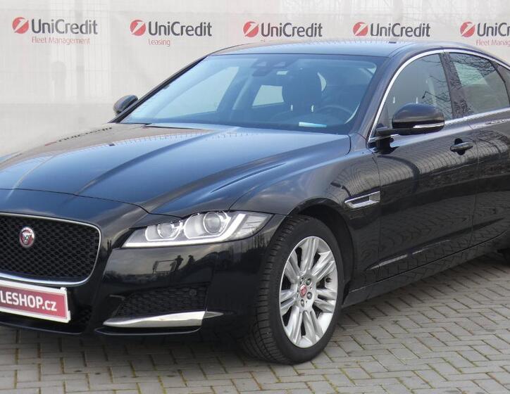 Jaguar XF 1