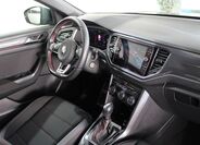 Volkswagen T-Roc 6