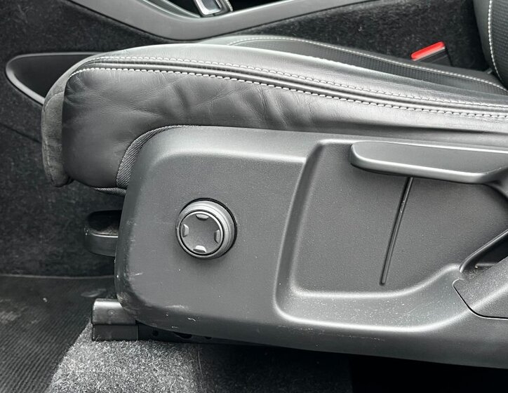 Volvo XC40 SUV 2,0 l 140 kw