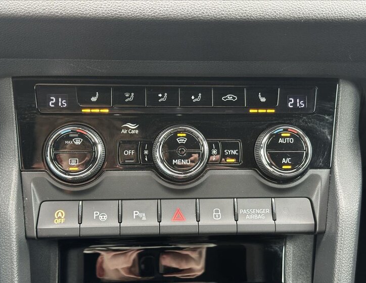 Škoda Karoq SUV / Terénní 2,0 l 140 kw