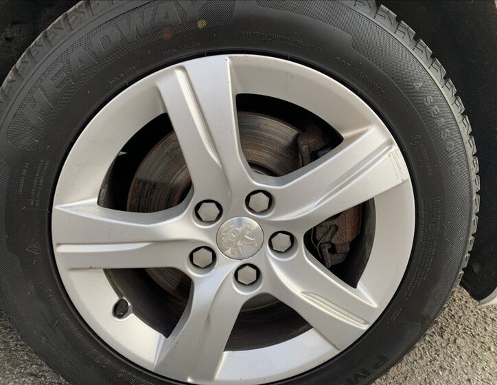 Peugeot 508 Sedan / Limuzína 2,0 l 120 kw