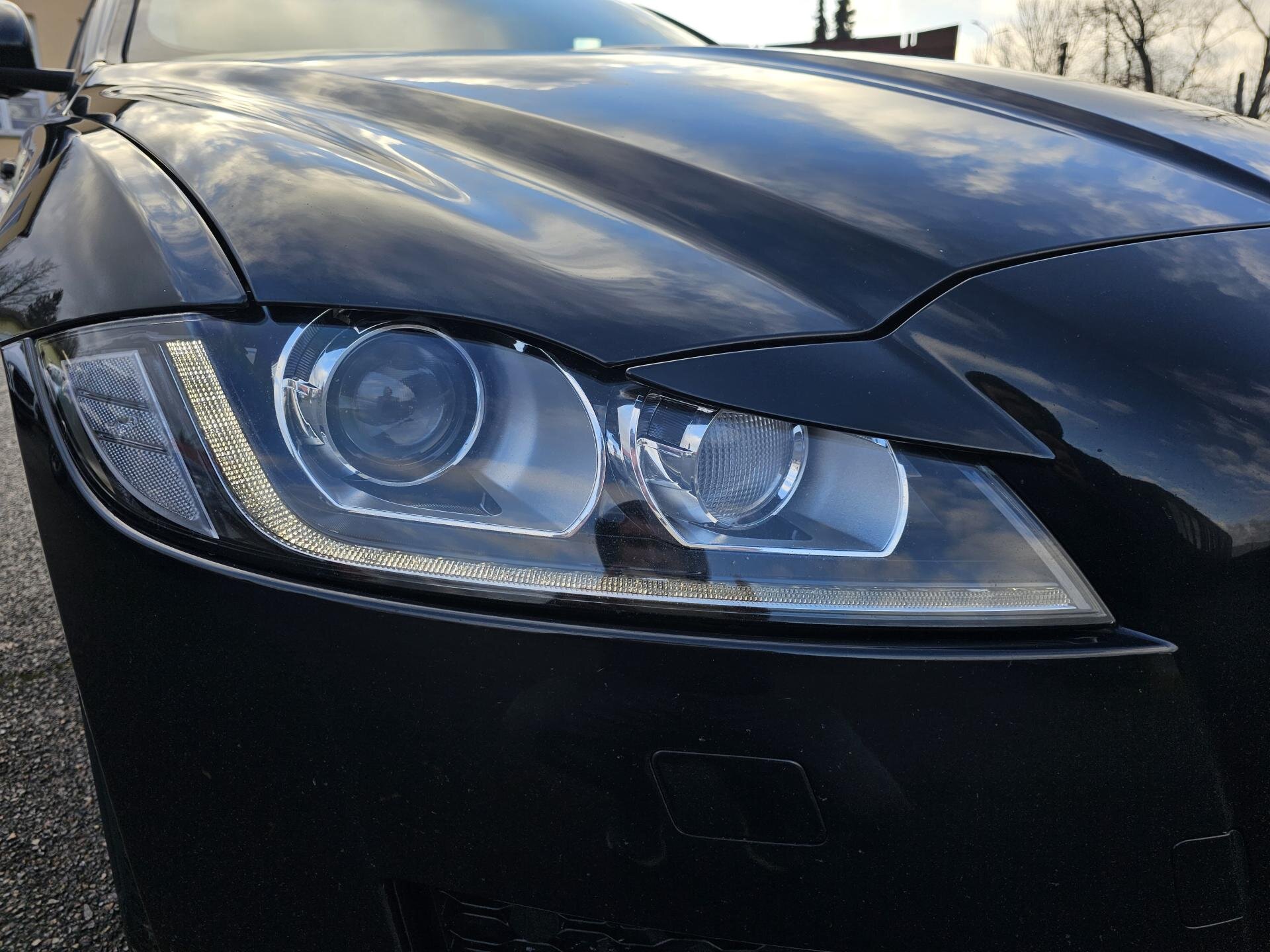 Jaguar XF Sedan 2,0 l 177 kw