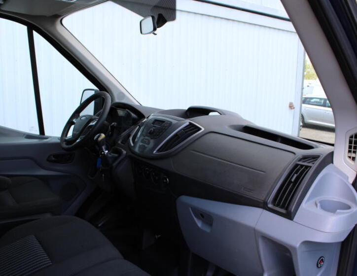 Ford Transit 10