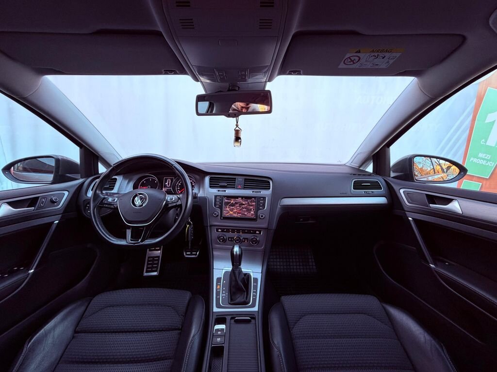 Volkswagen Golf Kombi 1,6 l 81 kw