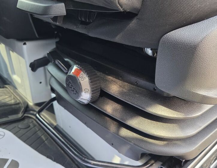 Mercedes-Benz Sprinter 18