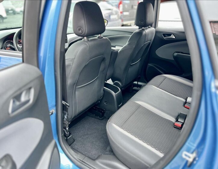 Opel Crossland X SUV 1,5 l 75 kw