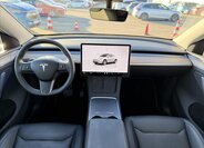 Tesla Model Y 17