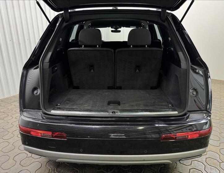 Audi Q7 38