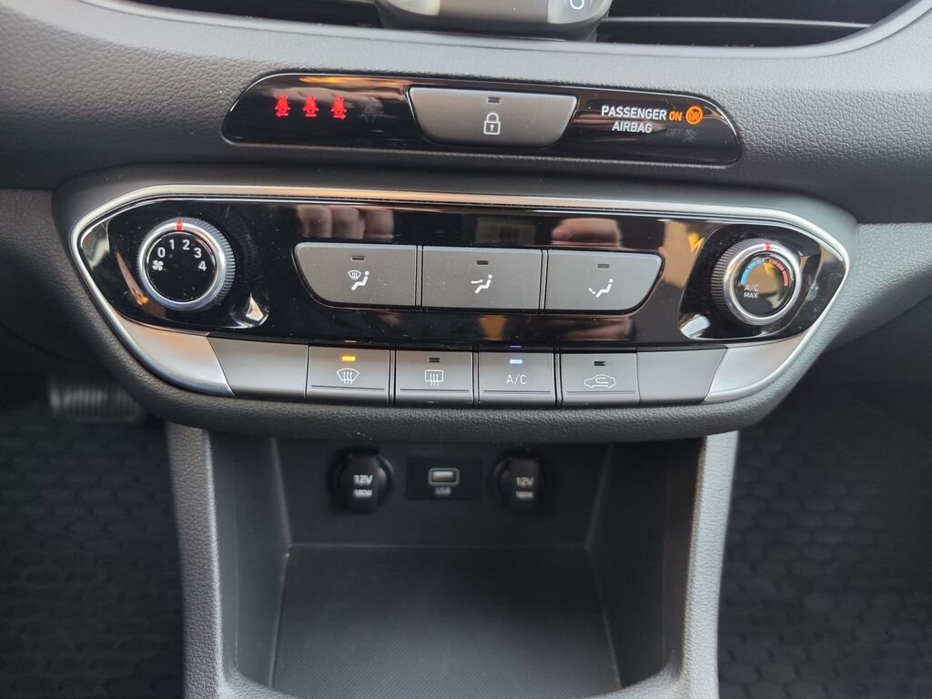 Hyundai i30 Kombi 998,0 88 kw