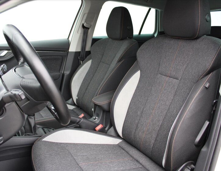 Škoda Scala Hatchback 1,5 l 110 kw