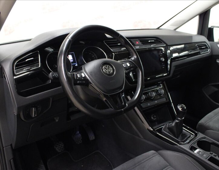 Volkswagen Touran Kombi 2,0 l 110 kw