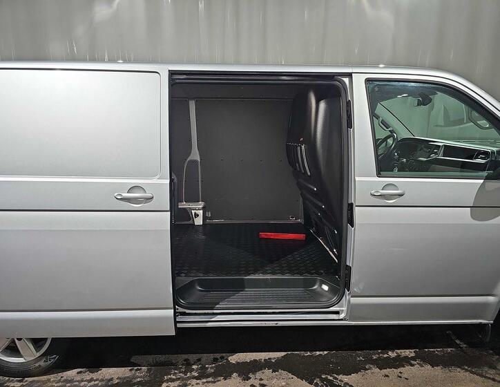 Volkswagen Transporter 13