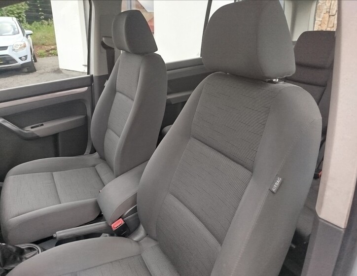 Volkswagen Touran 13