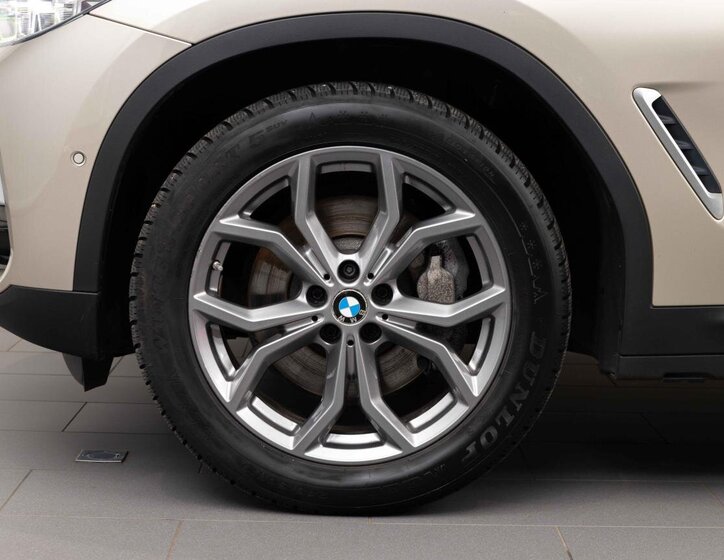 BMW X3 SUV / Terénní 3,0 l 195 kw