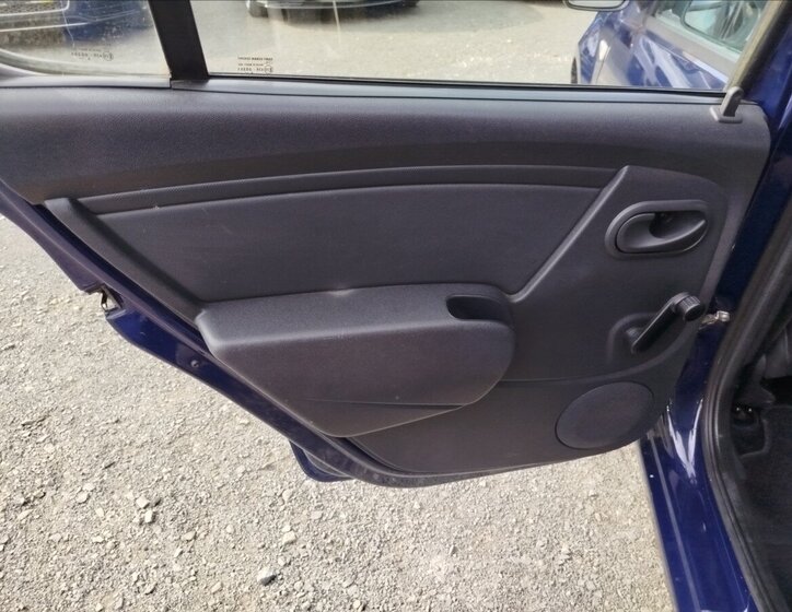 Dacia Sandero Hatchback 1,1 l 55 kw