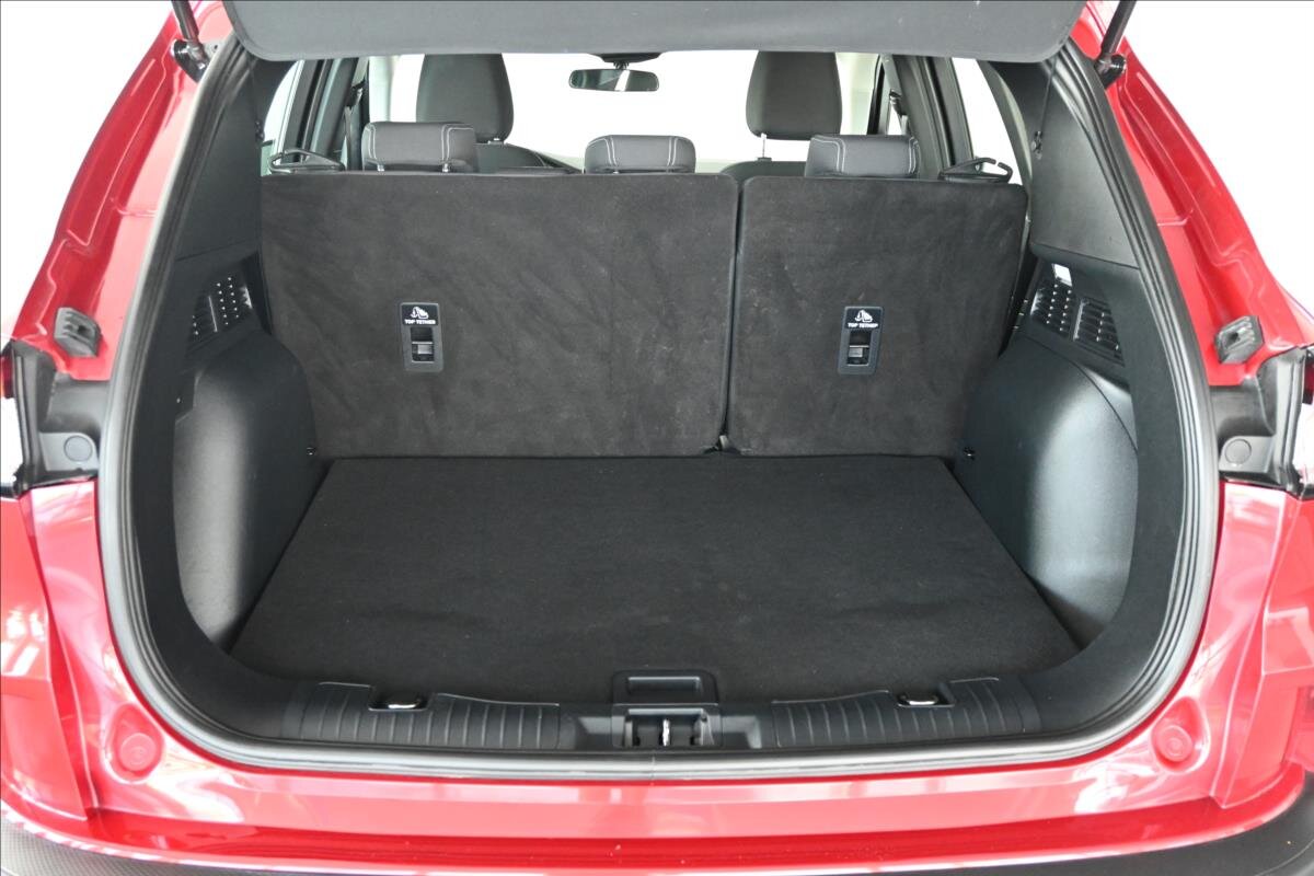 Ford Kuga SUV / Terénní 1,5 l 88 kw