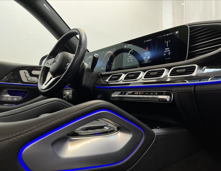 Mercedes-Benz GLS 16